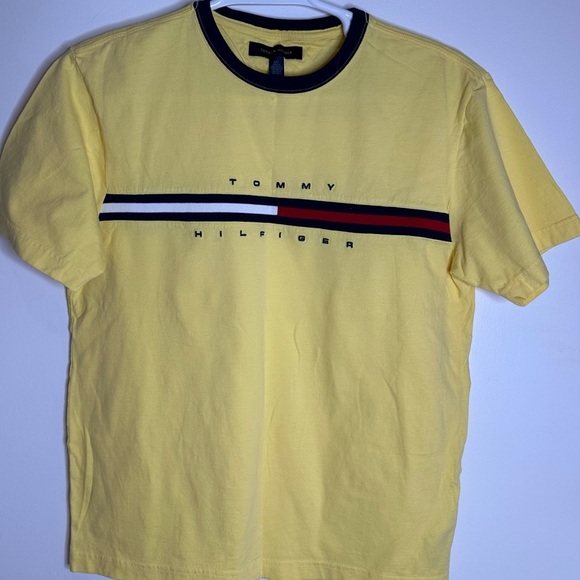 Tommy Hilfiger Men’s yellow shirt - Picture 2 of 9
